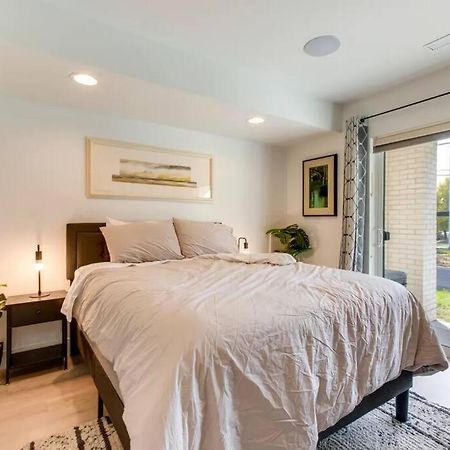 Brand New Two Room Apartment Building On A Park Denver Exterior foto