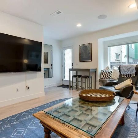 Brand New Two Room Apartment Building On A Park Denver Exterior foto
